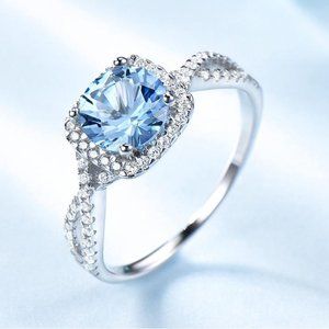TRIPLE AAA CUT ROUND BLUE CUBIC ZIRCONIA RING